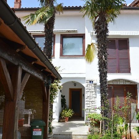 Residence Mira Πόρετς Εξωτερικό φωτογραφία