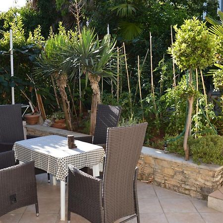 Residence Mira Πόρετς Εξωτερικό φωτογραφία